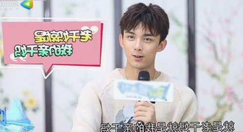 TFBOYS：从青涩少年到国民偶像的成长轨迹揭秘